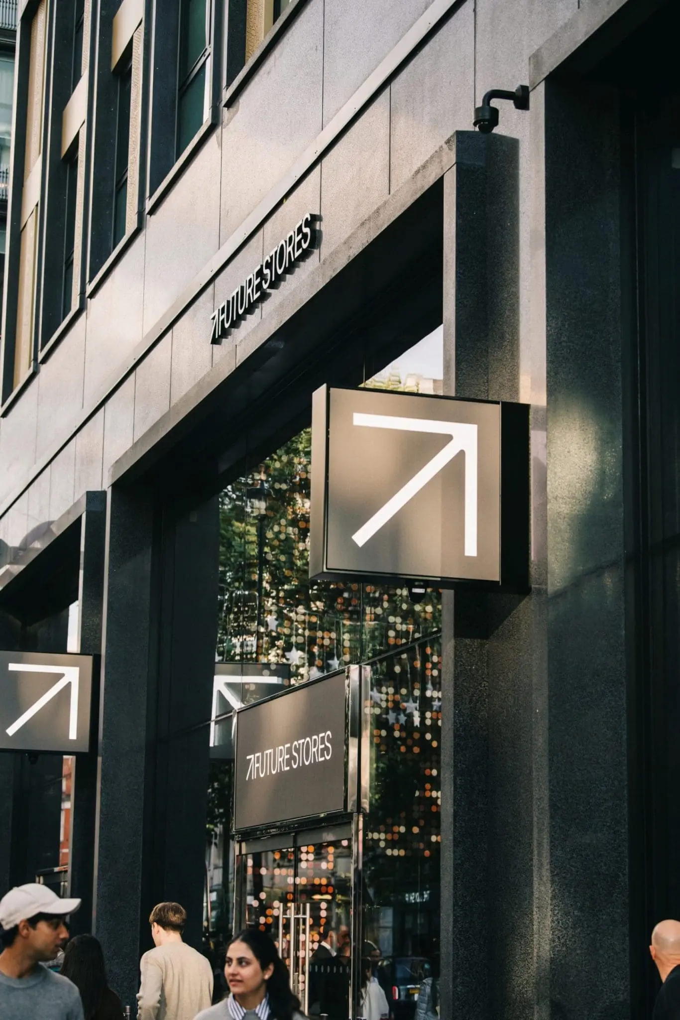 London's Future Stores Debuts Interactive Retail Experience Powered by Intel