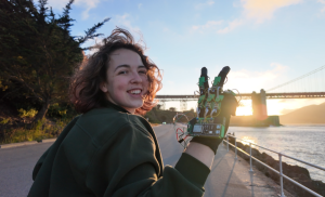 Teen Builds VR System After Studying MIT’s Electrical Engineering