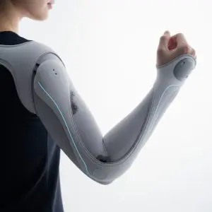 Speculative Fashion Advances with Sumbrella, a Soft Robotic Wearable System for Exploration