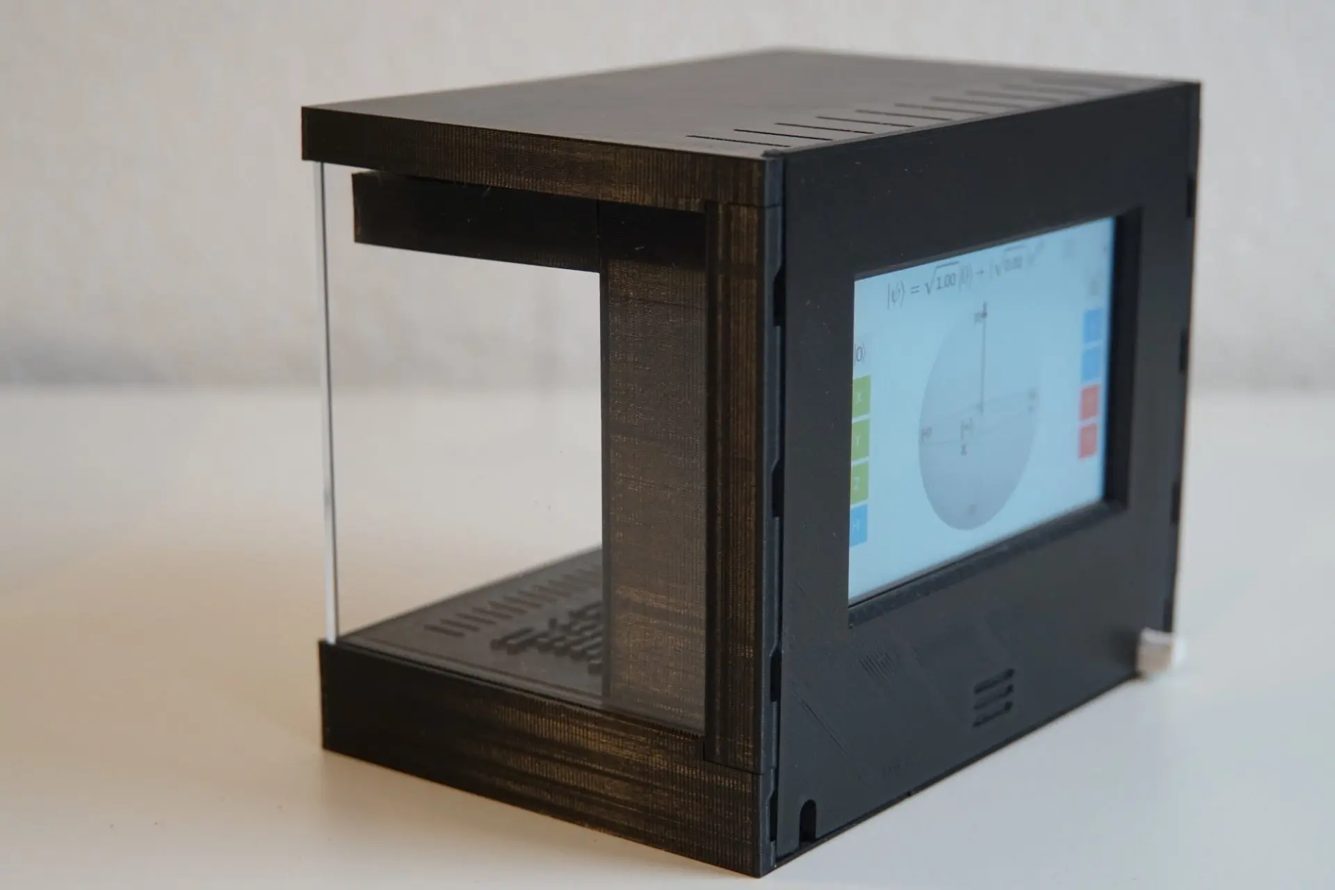 RasQberry Project: Revolutionising Quantum Computing Education with Raspberry Pi and 3D Printing