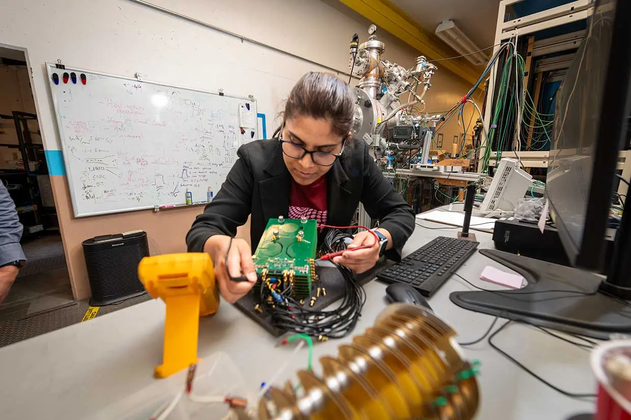 Berkeley Lab's Breakthrough: Programmable Qubits for Scalable Quantum Computers