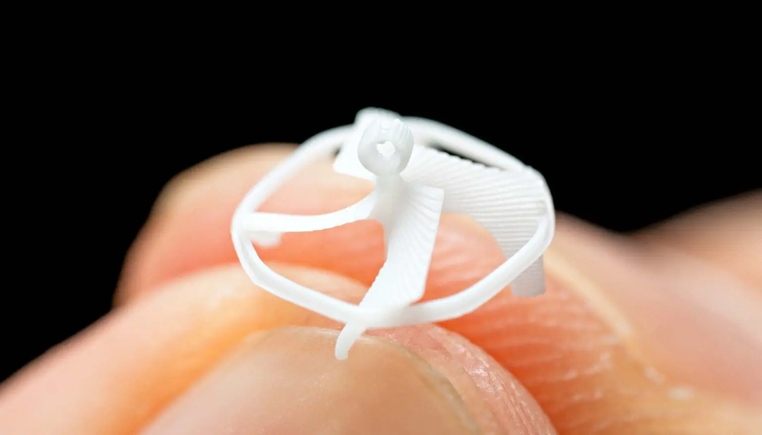 World’s Smallest Wireless Flying Robot Developed by UC Berkeley Engineers