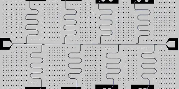 This superconducting transmon chip is 7.5mm x 7.5mm and contains eight qubits. SQMS researchers fabricate these chips at