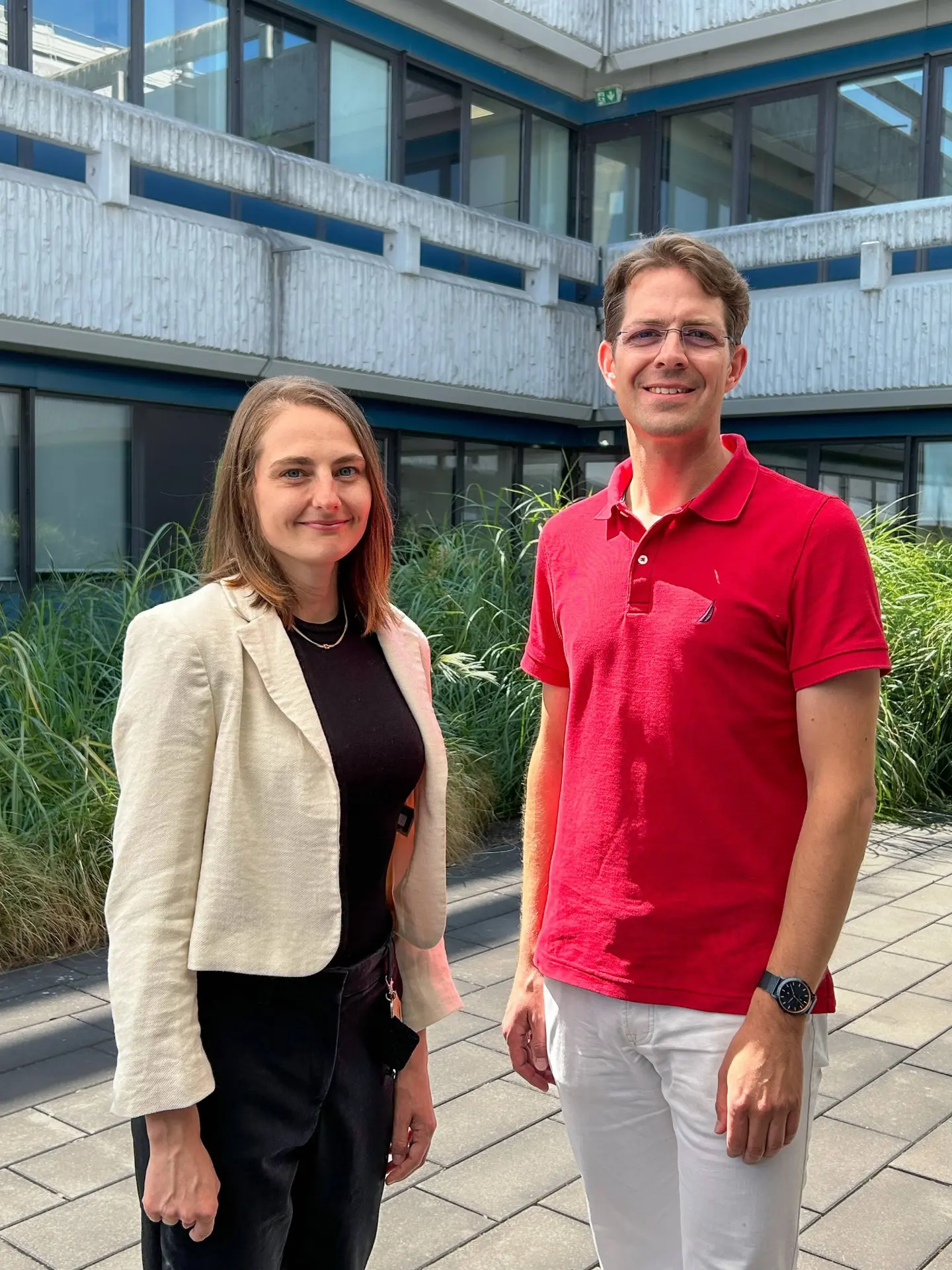 Vanessa Dehn und Dr. Florentin Reiter, Autoren zweier aktueller Veröffentlichungen