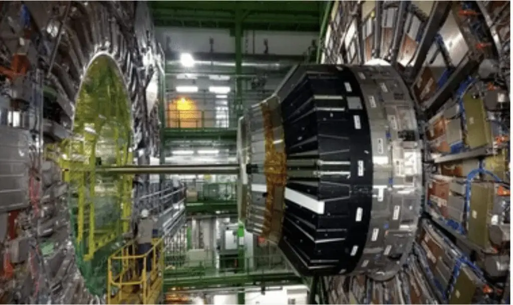 Quantum Computing Courses from Online Platforms: Edx and Coursera.