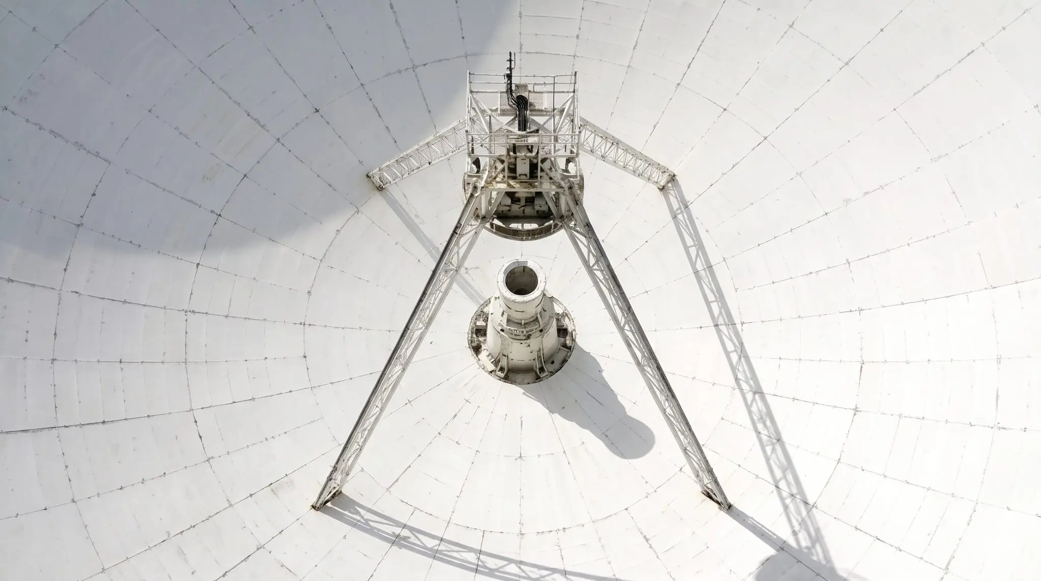Jodrell Bank Faces Axe Amid UK Research Funding Reductions