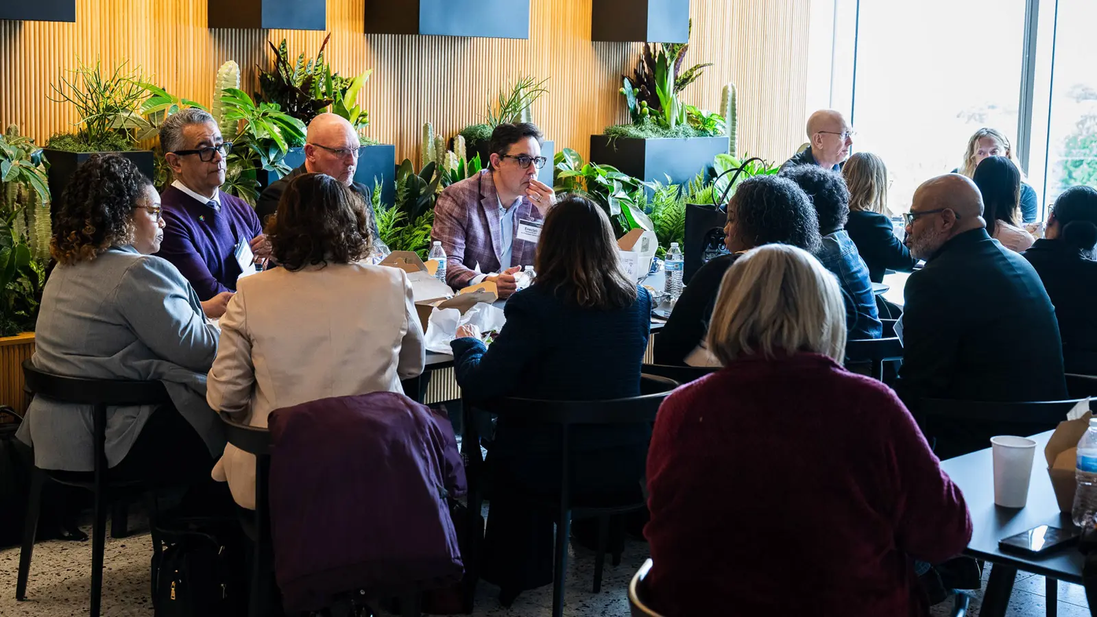 Argonne’s Office of Community Engagement convenes regional leaders to explore the future of quantum economics