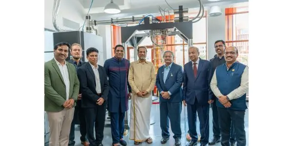 The facility was inaugurated by Dr. Sridhar Vembu. From left Dr. Dayanand, Dean, School of Computing & Engineering, Dr