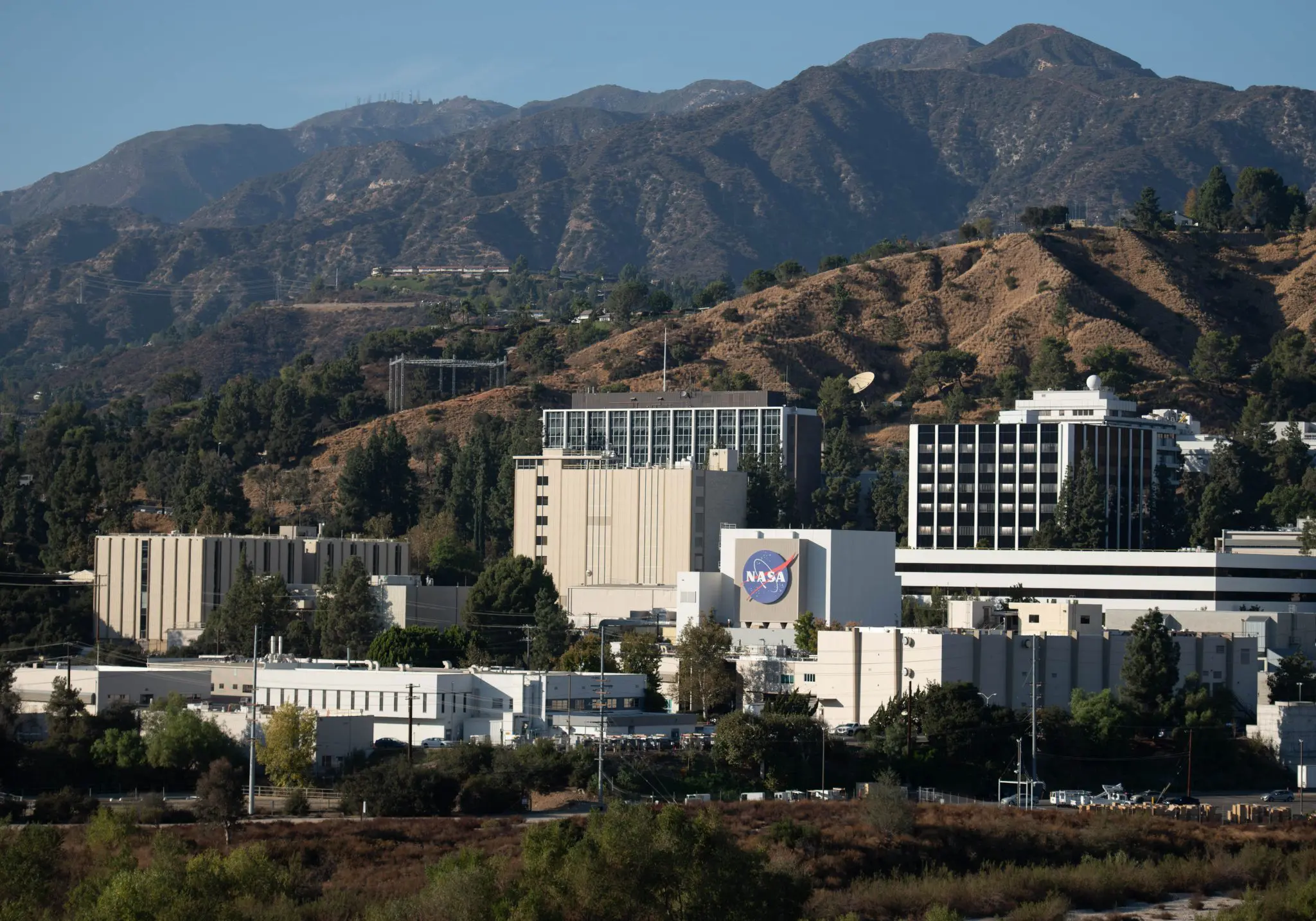 Why NASA Competes JPL After Caltech’s 1930s Management