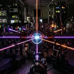 Laser beams crossing in an atomic clock apparatus
