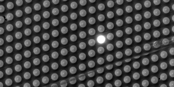 Researchers Build Qubit Gates with 99.69% Fidelity