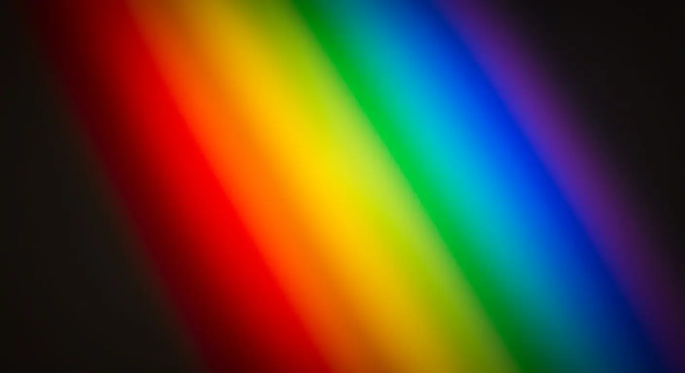 Federated Learning Improves Distributed Spectrum Sensing for Future Wireless Networks