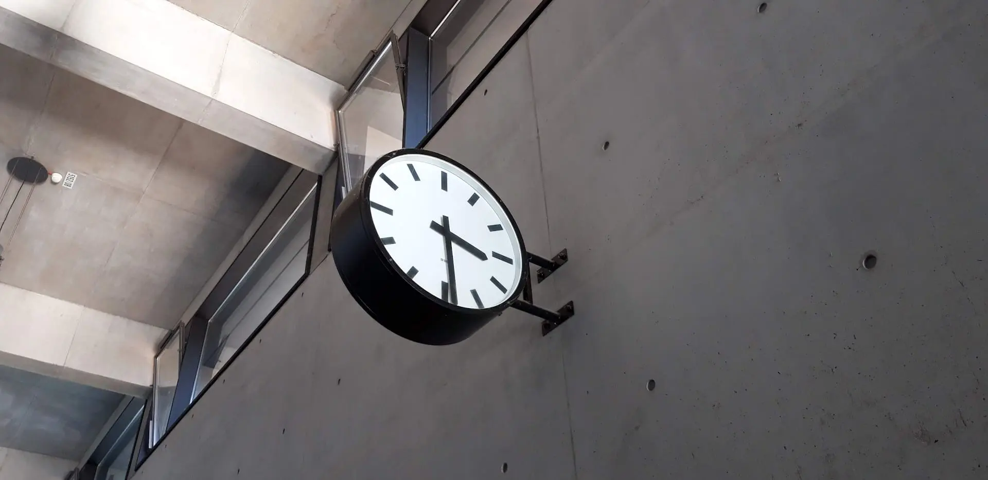 Quantum Time Crystal Simulated with 57-Qubit Program