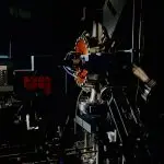 Universal Quantum decoder cuts errors in linked qubits