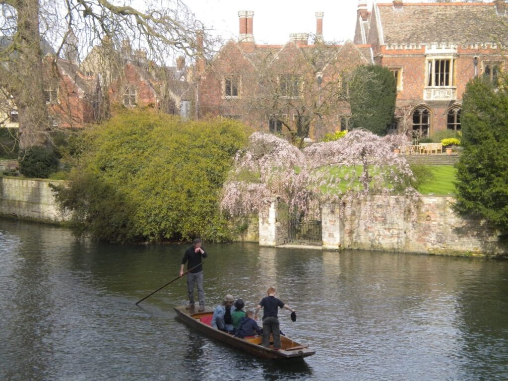 Cambridge Quantum Computing publishes new scientific papers on meaning aware Quantum Natural Language Processing