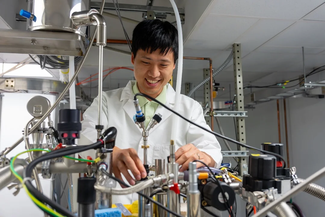 Exotic Quantum Phase Discovered: Superradiant Transition Could Revolutionize Computing and Communication.