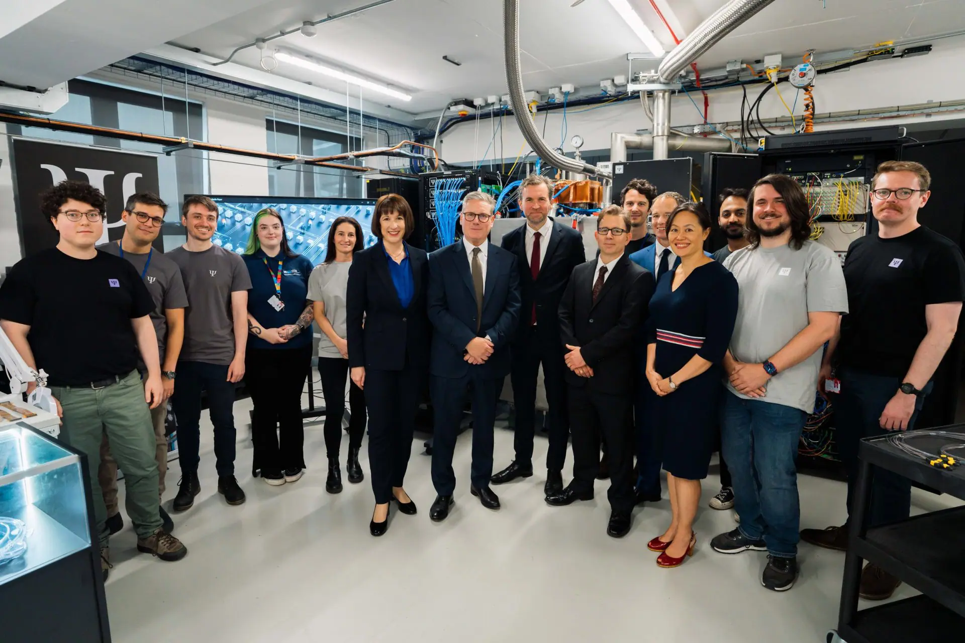 UK Prime Minister Visits PsiQuantum's Quantum Computing Research Facility