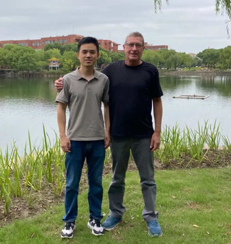 Study Links Random Particle Motion to Coherent Photon Behavior