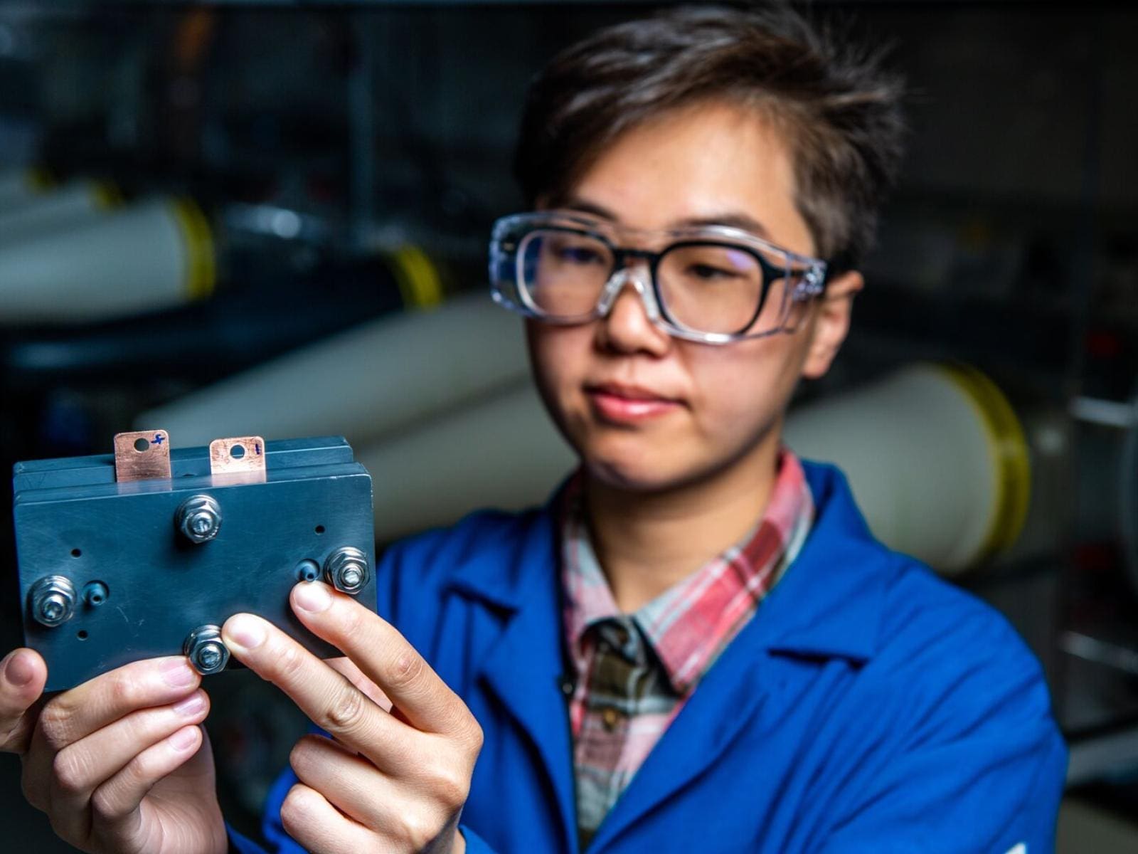 Revolutionary Mini Flow Battery Speeds Up Energy Storage Research: A Game-Changer for Renewable Energy Solutions