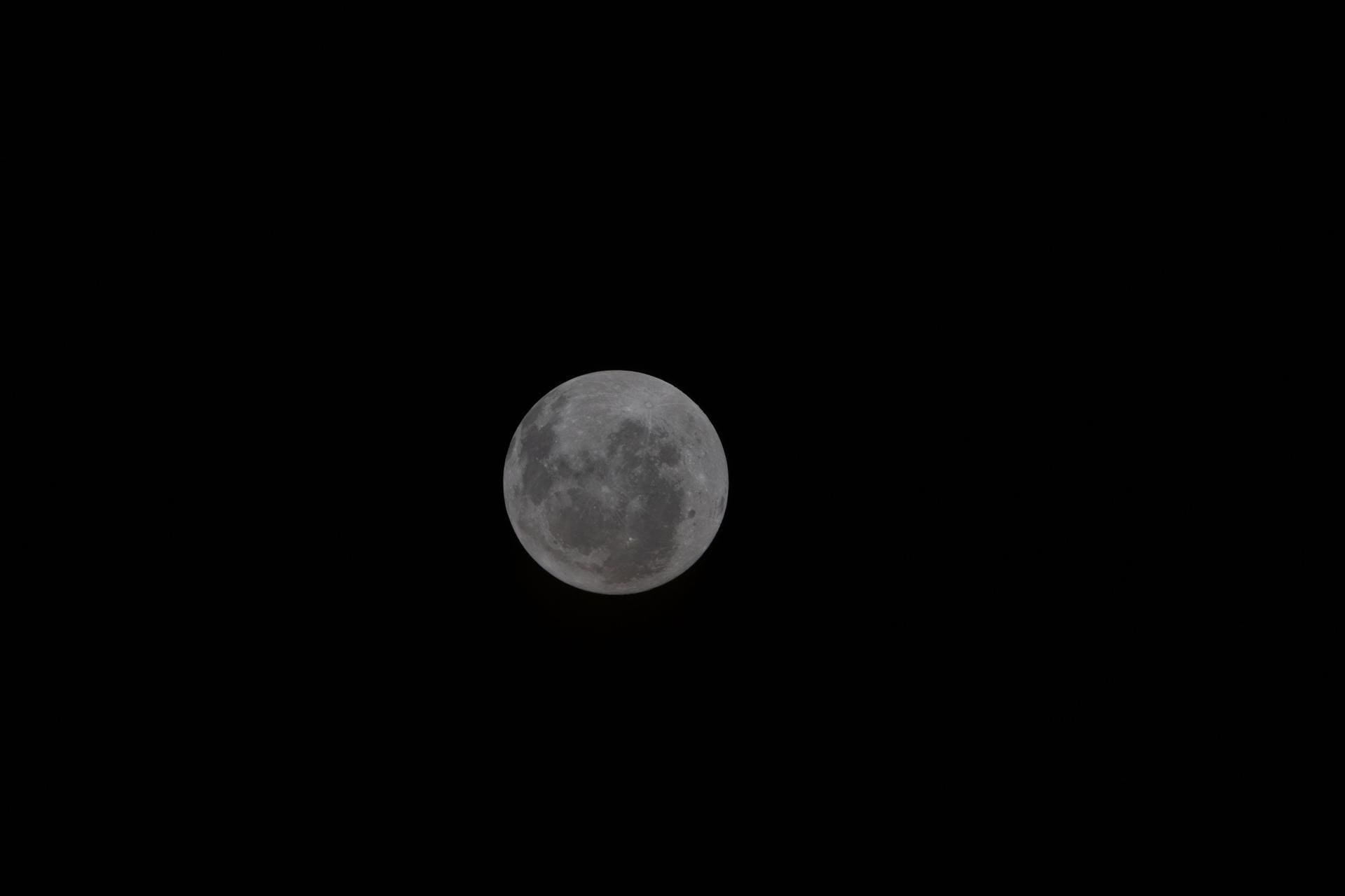 NASA’s Artemis II Launches First Crewed Moon Expedition Since 1972