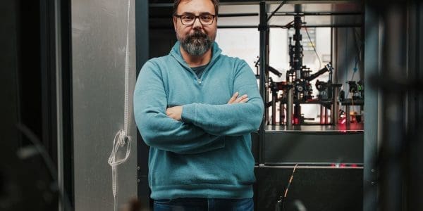 Birmingham’s 24,000 Cold Atoms Model ‘Mini Universe’ Without a Clock