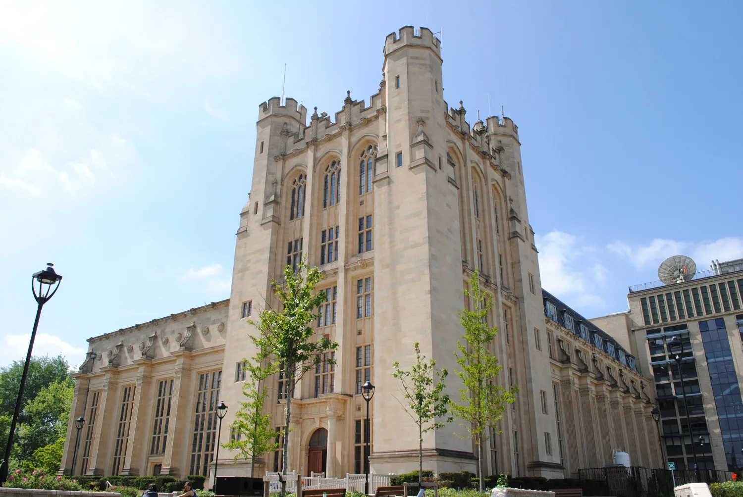 Bristol team's latest paper explores Quantum Speed-ups for numerical optimisation