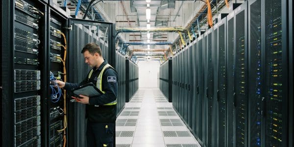 ISO Adopts Quantum-Resistant Standard Co-Designed by Warwick Team