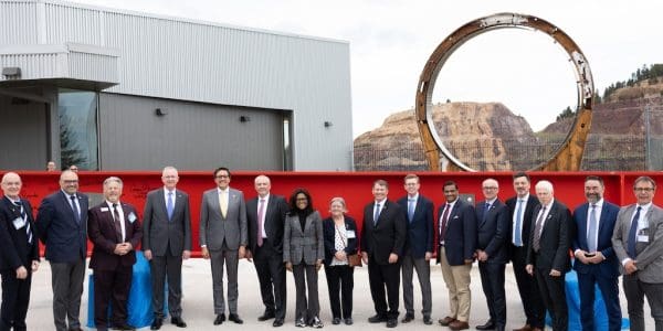 Fermilab Sends Neutrinos 800km Underground to SURF