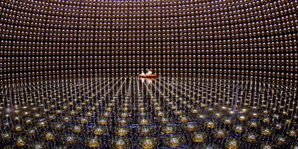 Kamiokande: How Physicists Rebuilt 6,600 Photomultiplier Tubes After Implosion