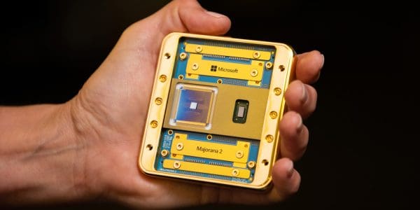 Lead Swap Extends Topological Qubit Parity Lifetime 1000×