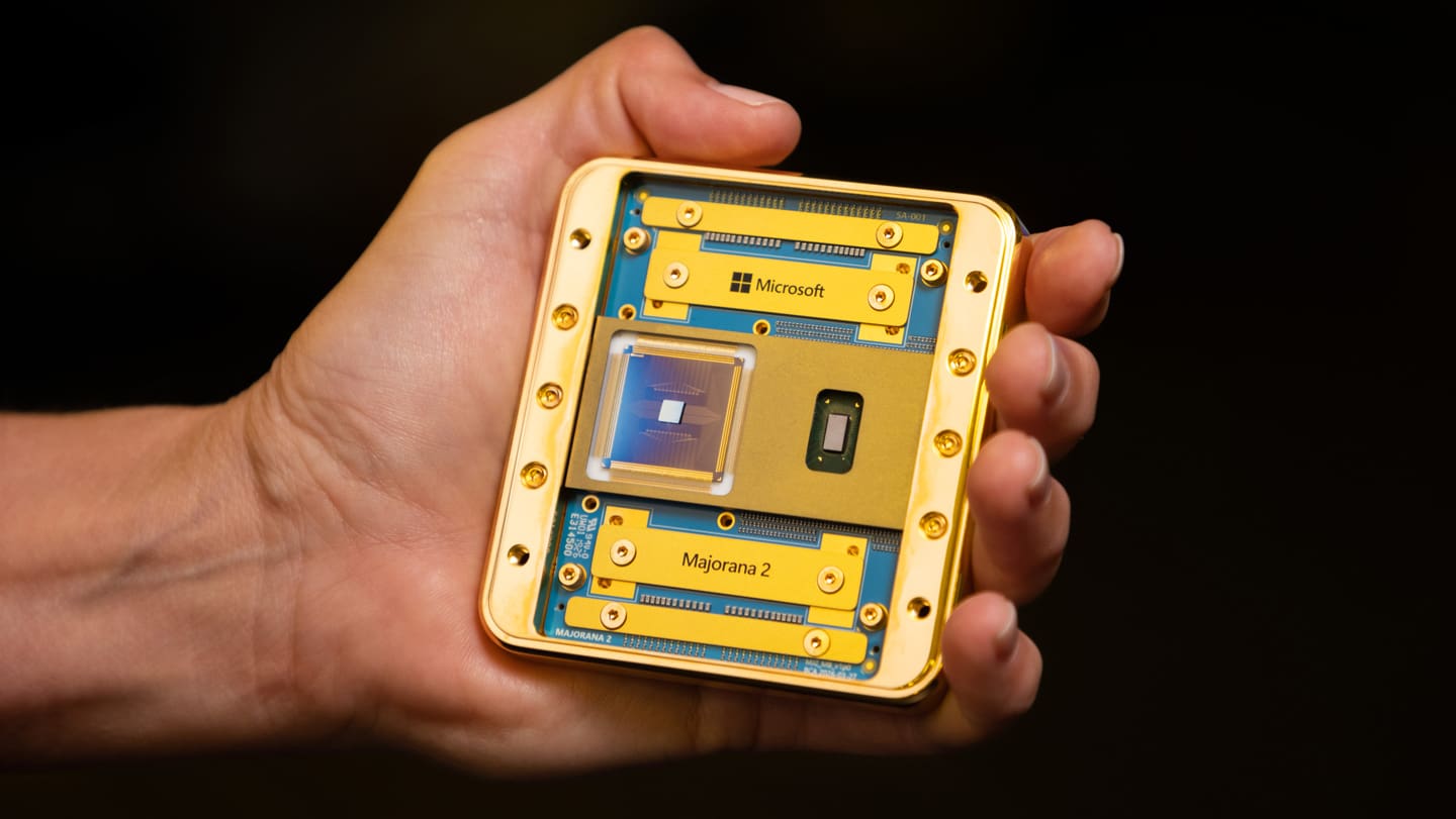 Lead Swap Extends Topological Qubit Parity Lifetime 1000×