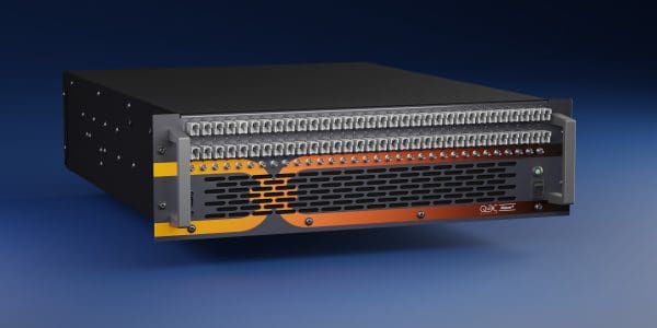 PACU Hosts 1,000 Phase Shifters for Scalable Quantum Control
