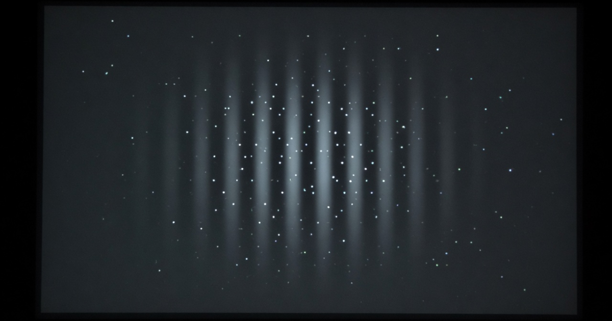 Extreme Learning Method Researchers Certify Entangled Light With Electron Interference