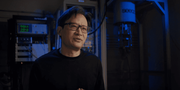 SEEQC Demonstrates First Quantum Computer with Integrated On-Chip Qubit Control