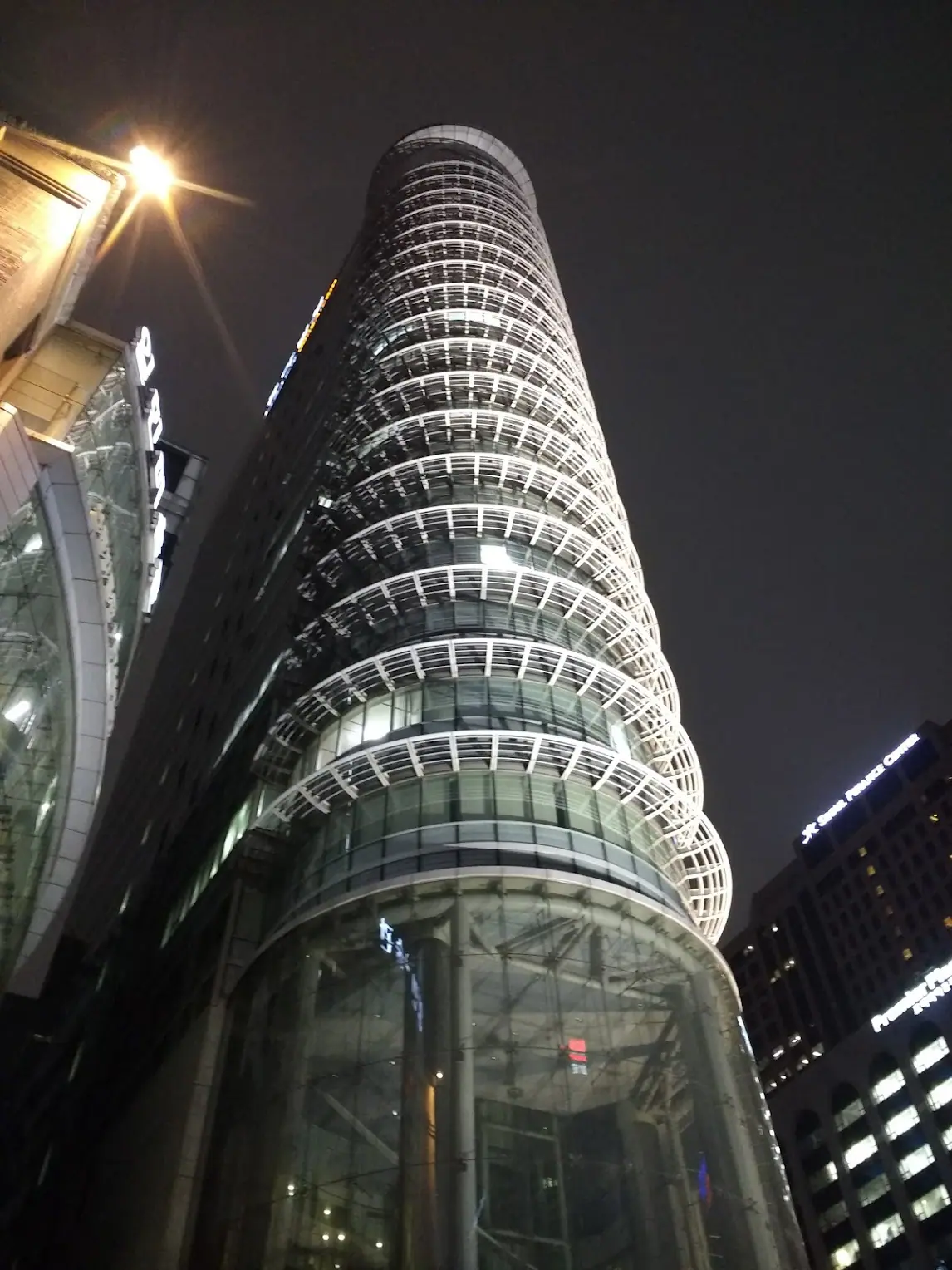 SK Telecom and Samsung Collaborates With ID Quantique to Release the Galaxy Quantum 3