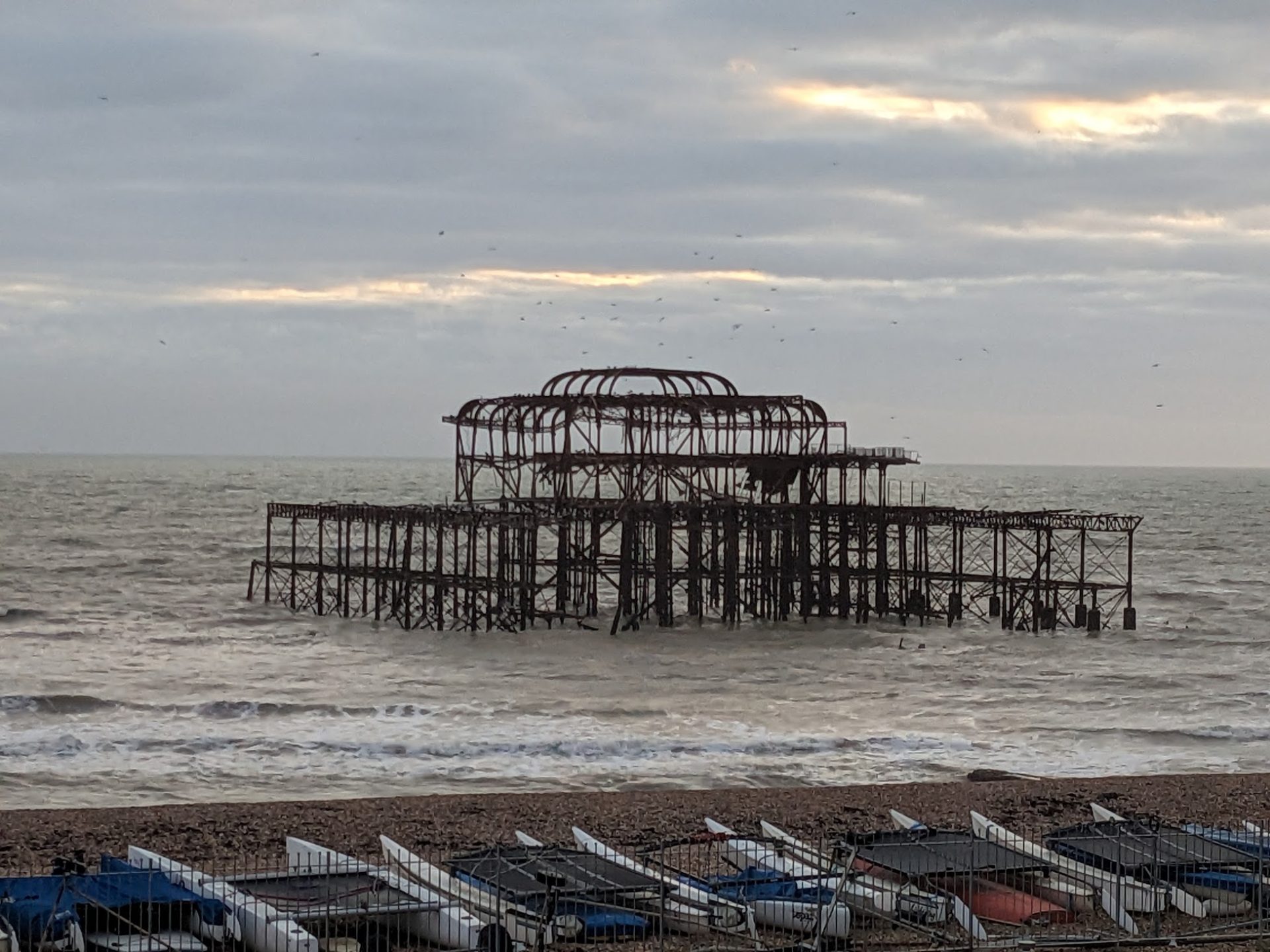 Connecting Quantum microchips like a jigsaw puzzle to make powerful quantum computers