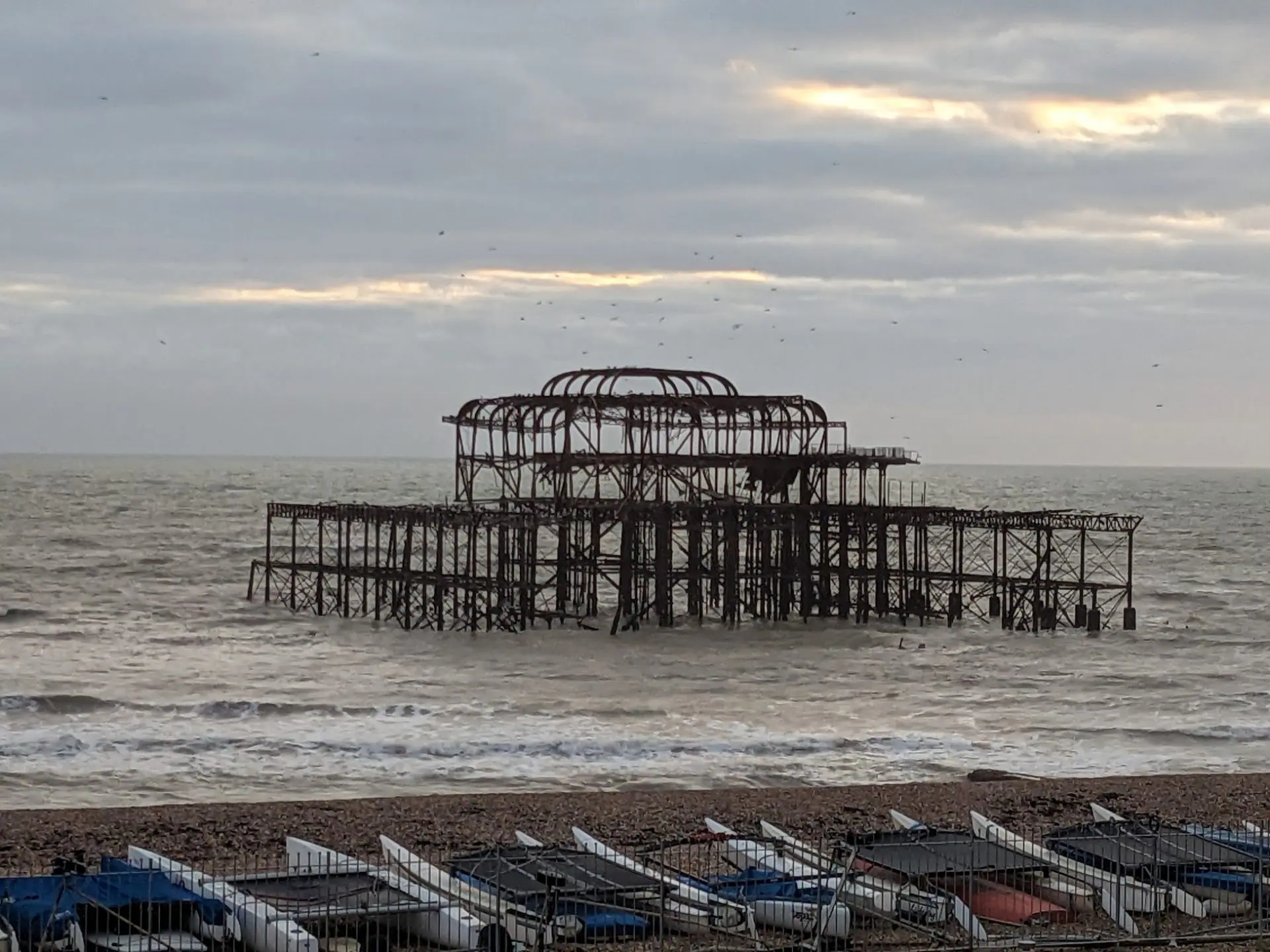 Connecting Quantum microchips like a jigsaw puzzle to make powerful quantum computers