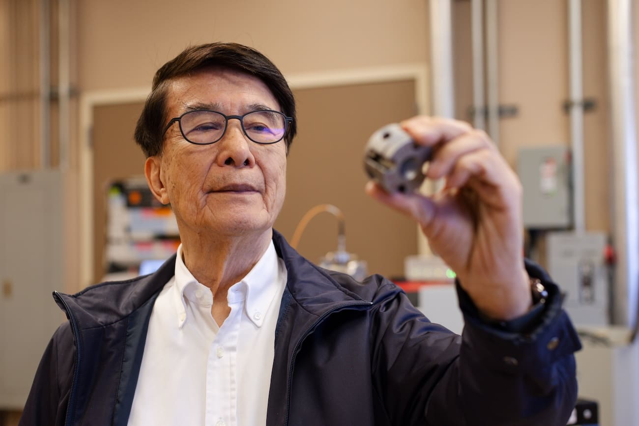 University of Houston Physicists Achieve Highest Ambient-Pressure Superconducting Transition Temperature