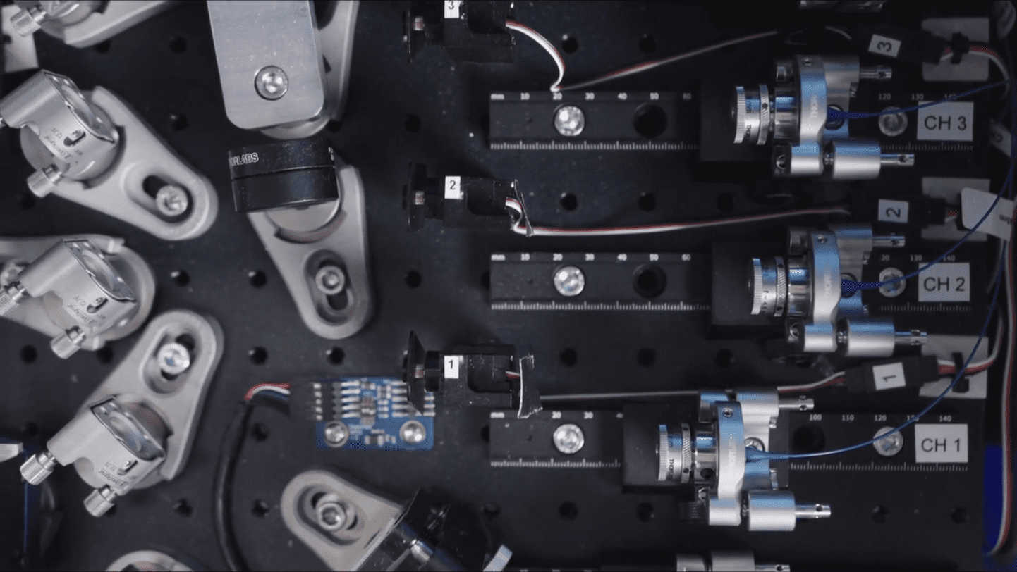 Quandela Unveils Blnos: 4,000x More Powerful Photonic Quantum Computer Now Available via the Cloud