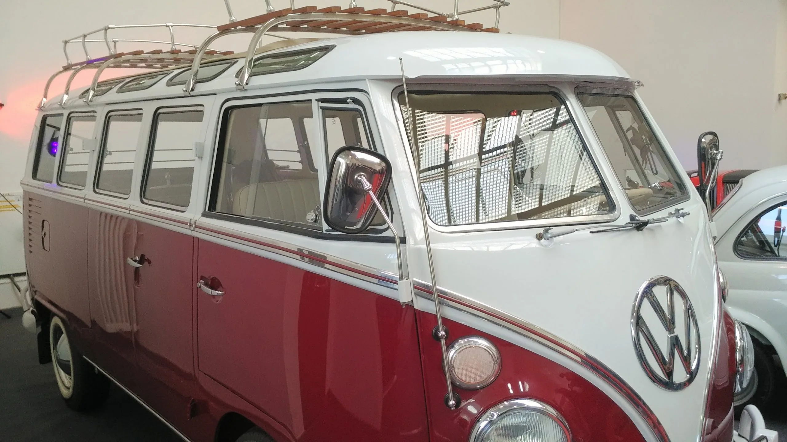 Quantum Computing might help companies paint...cars. Optimization problems of the Auto Industry can be tackled with Quantum Algorithms